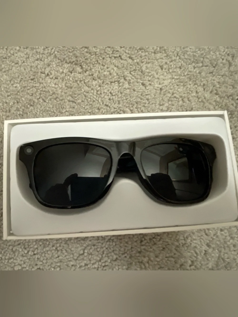 AR/VR Smart Glasses in Gray -